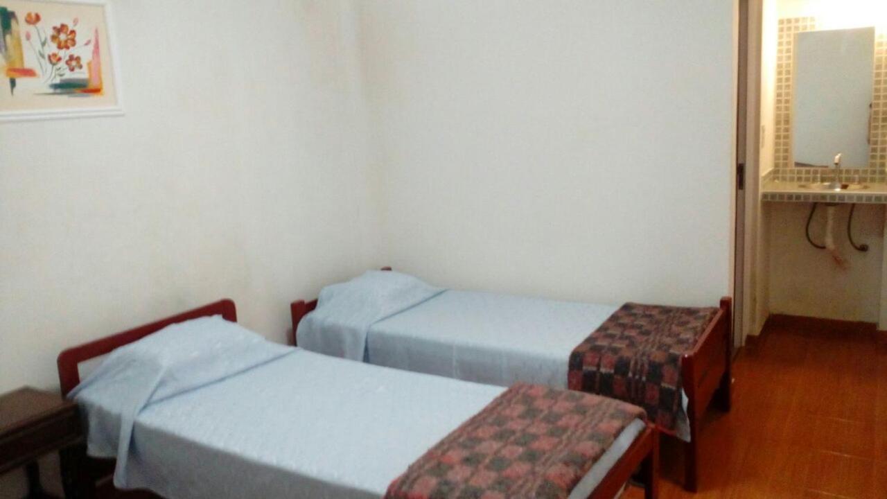 Residencial Santiago Habitaciones Hotel Bed & Break Fast Posadas Exterior foto