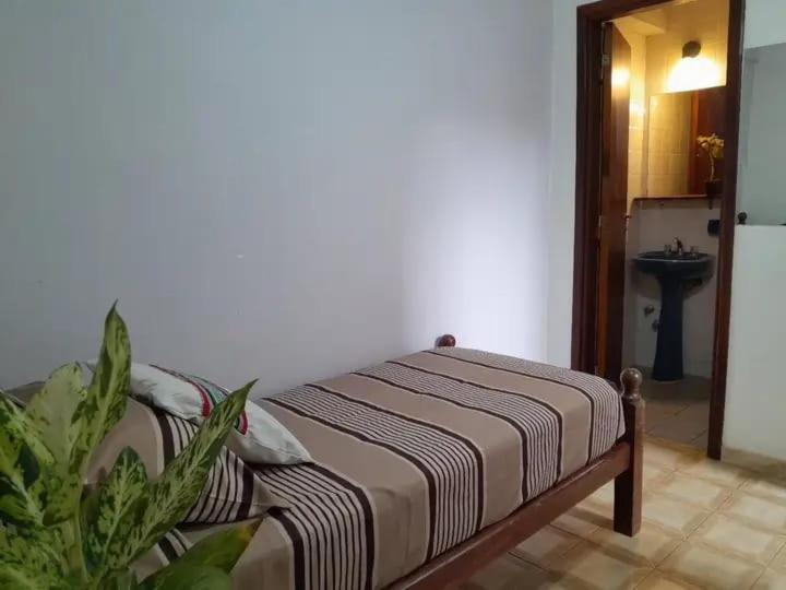 Residencial Santiago Habitaciones Hotel Bed & Break Fast Posadas Exterior foto