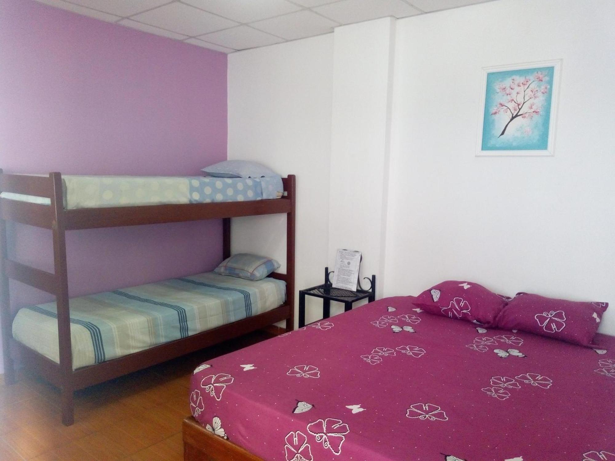 Residencial Santiago Habitaciones Hotel Bed & Break Fast Posadas Exterior foto