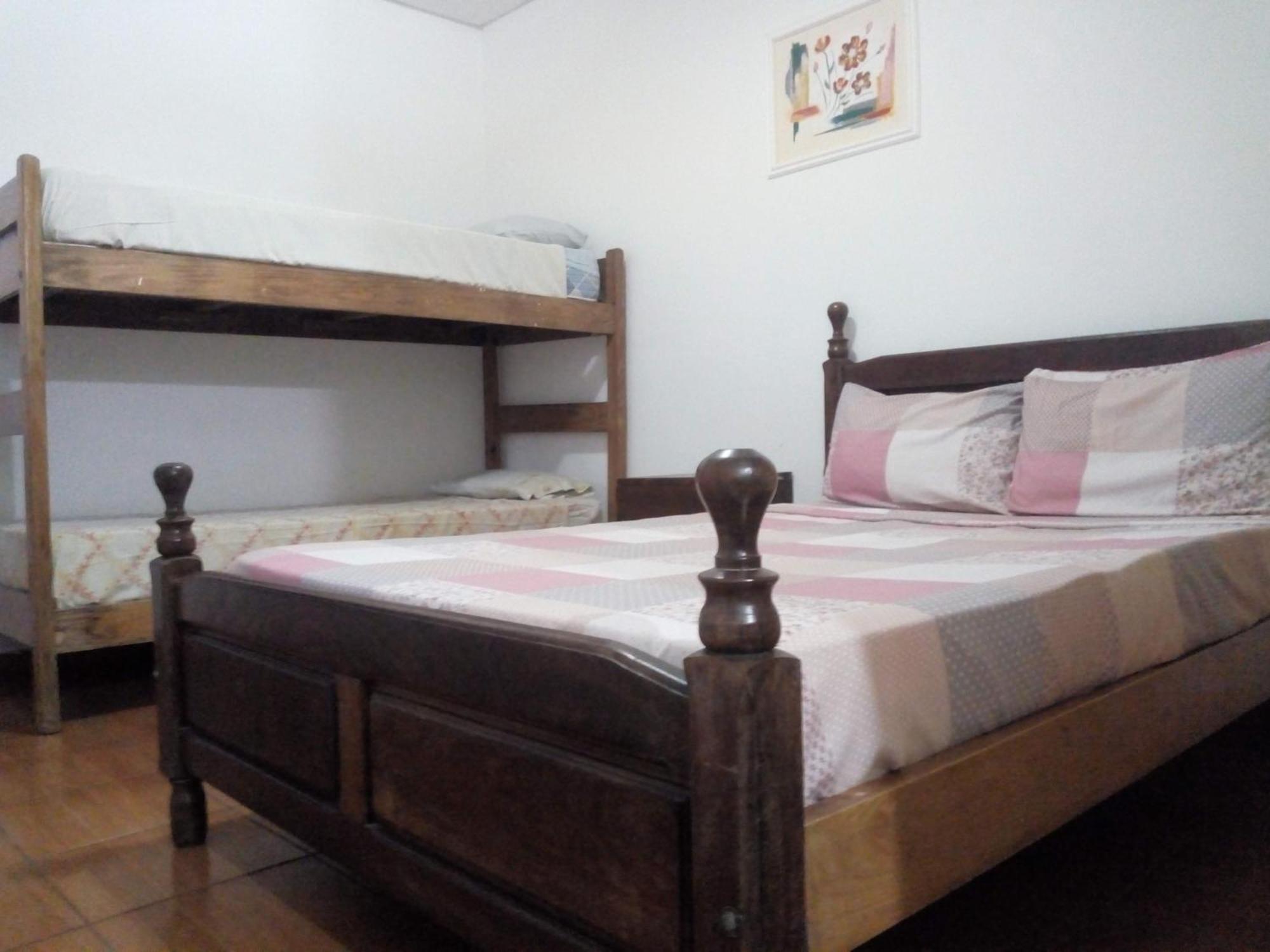 Residencial Santiago Habitaciones Hotel Bed & Break Fast Posadas Exterior foto